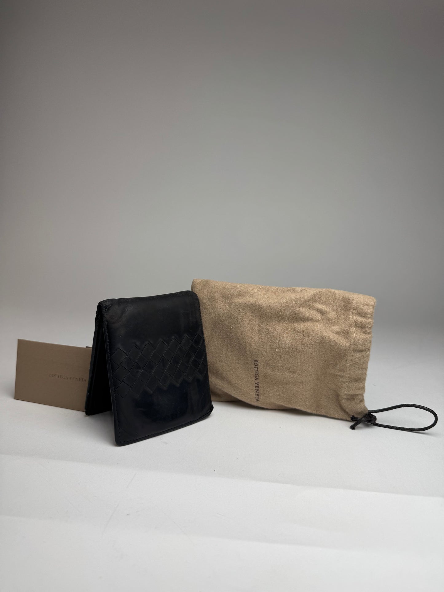 Porte-cartes pliable vintage Bottega Veneta en cuir noir