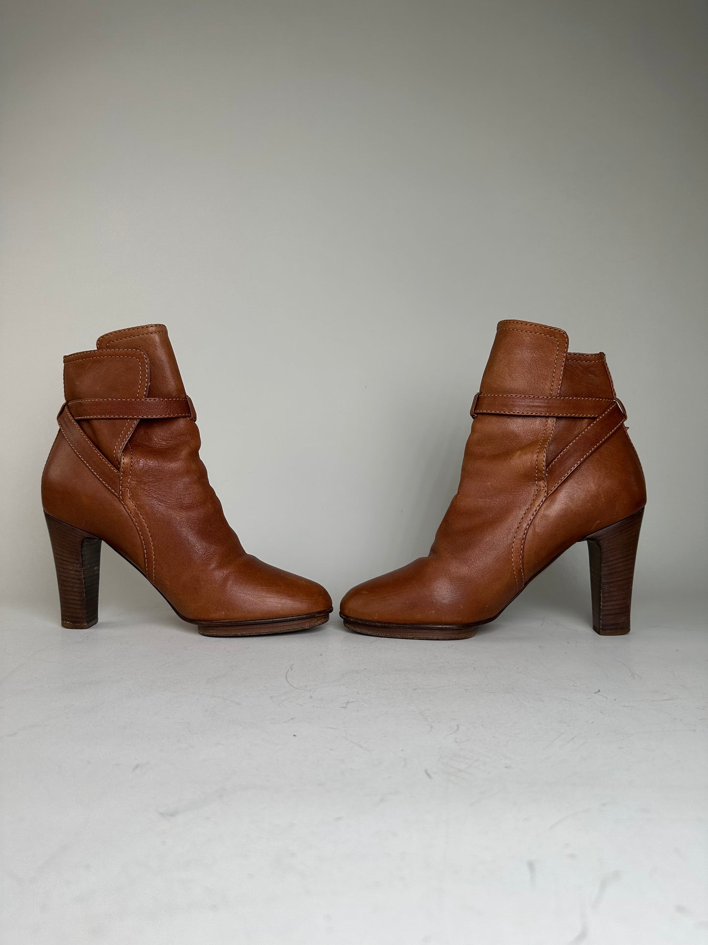 Vintage Chloe Leather Ankle Boots Brown Gold Buckle EU38