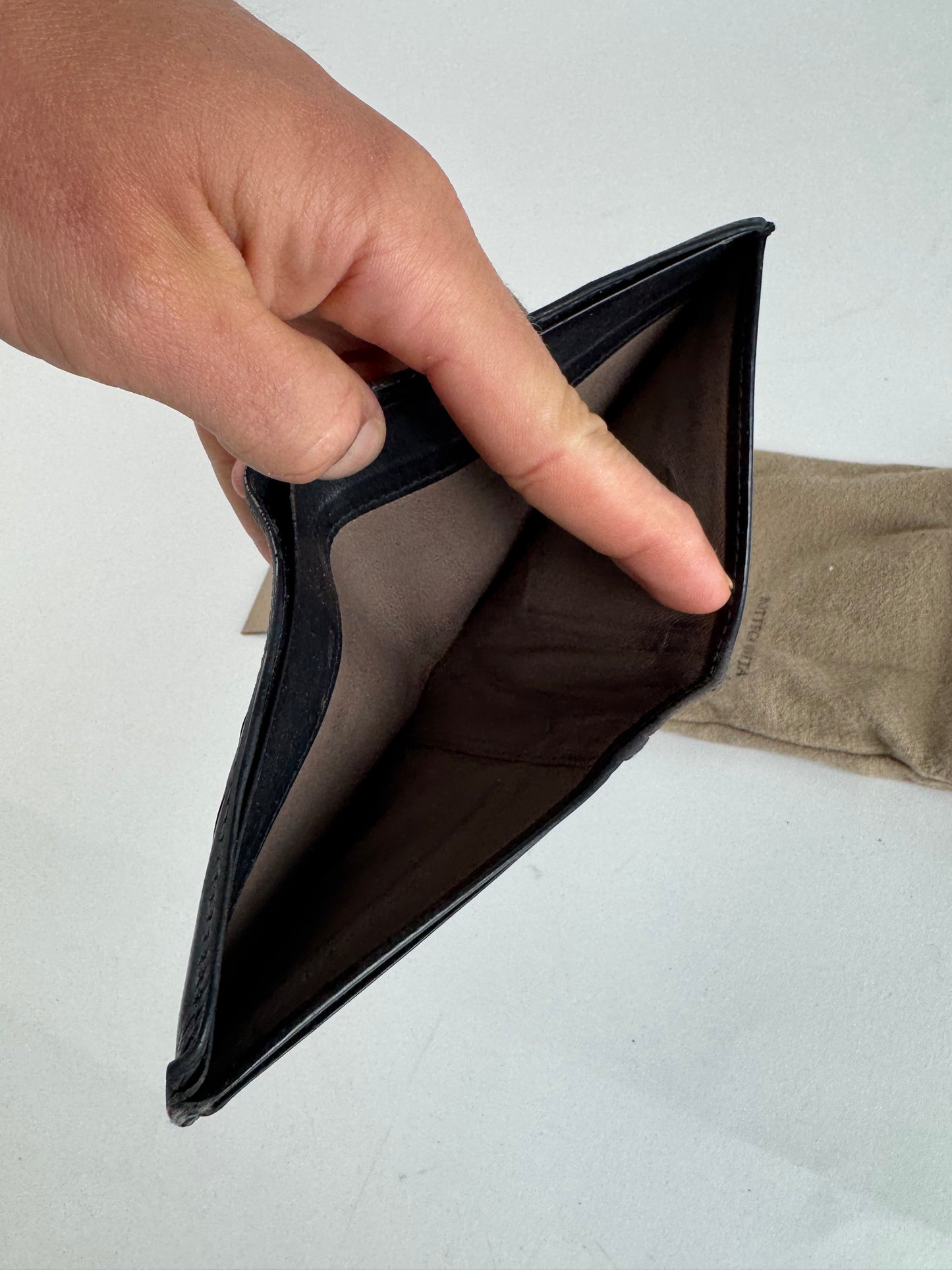 Porte-cartes pliable vintage Bottega Veneta en cuir noir