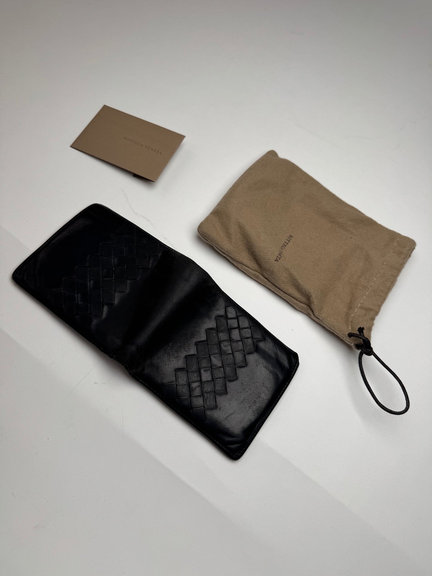 Porte-cartes pliable vintage Bottega Veneta en cuir noir