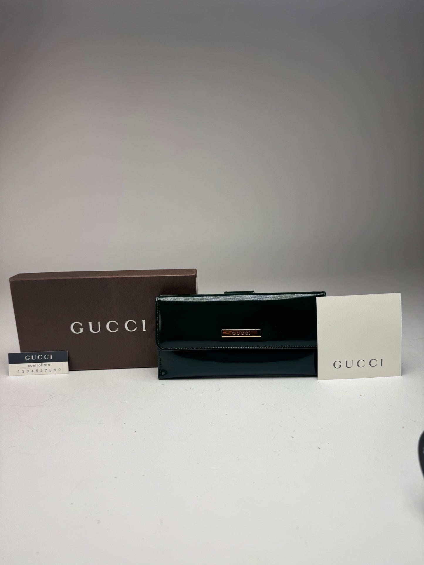 Vintage Gucci Patent Leather Wallet Green