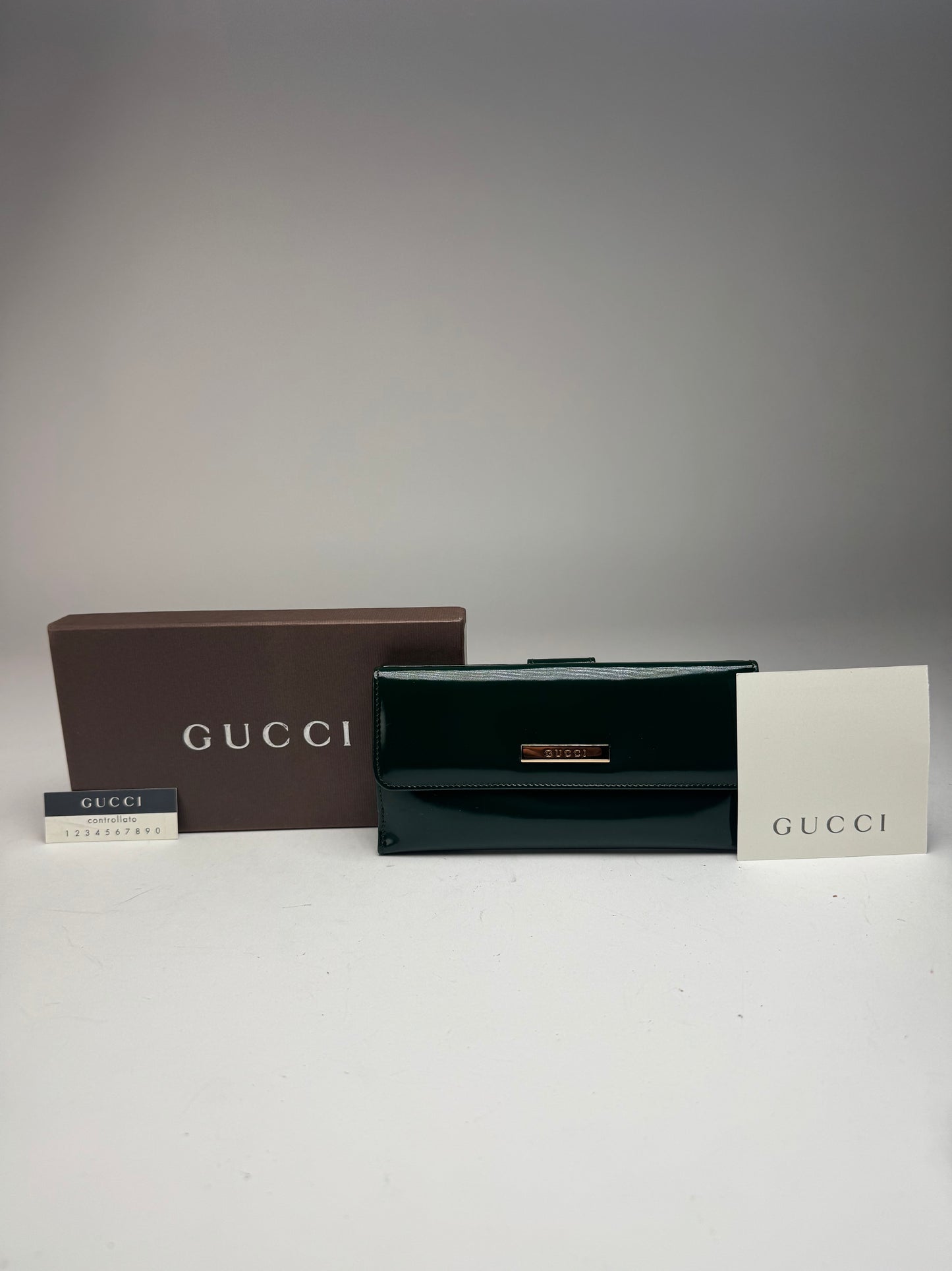 Vintage Gucci Patent Leather Wallet Green