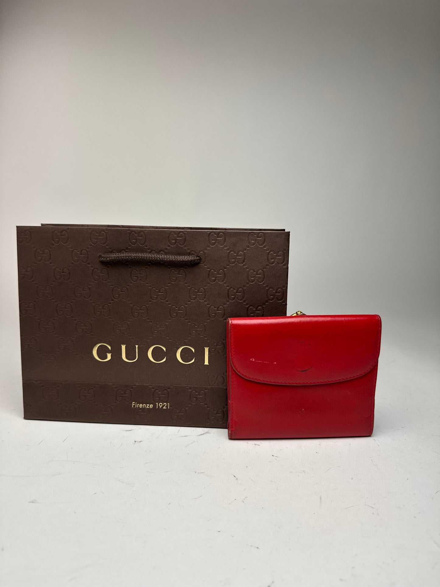 Vintage Gucci leather wallet red