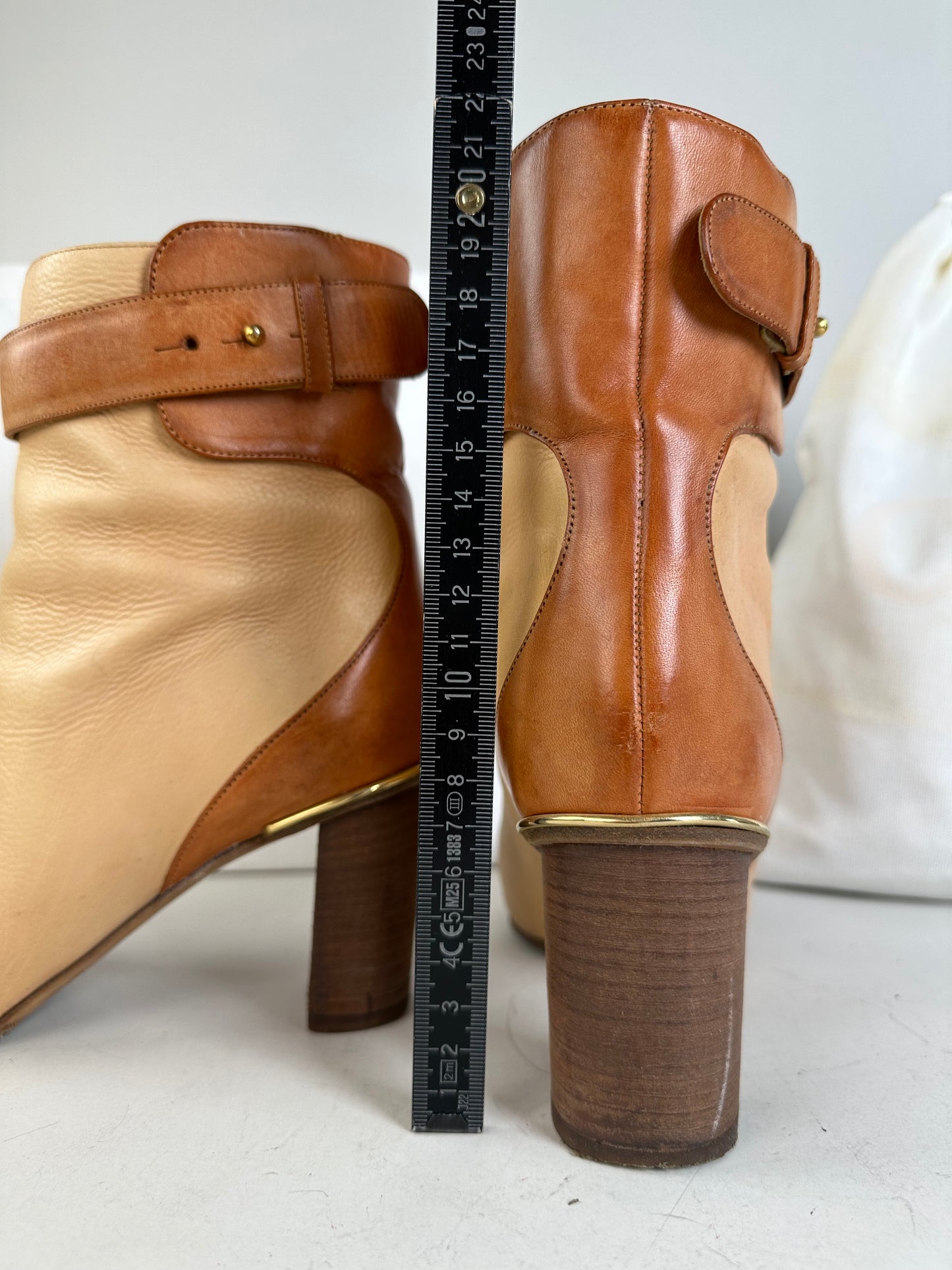 Vintage Chloe Leather Ankle Boots Beige Tan EU37