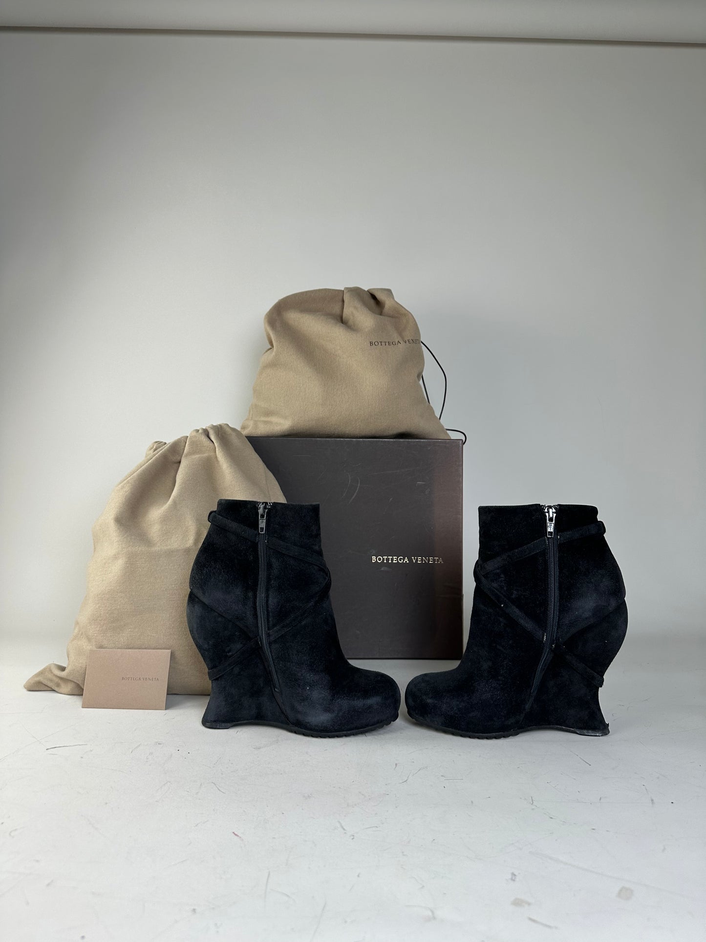 Vintage Bottega Veneta Suede Ankle Boots Black EU37