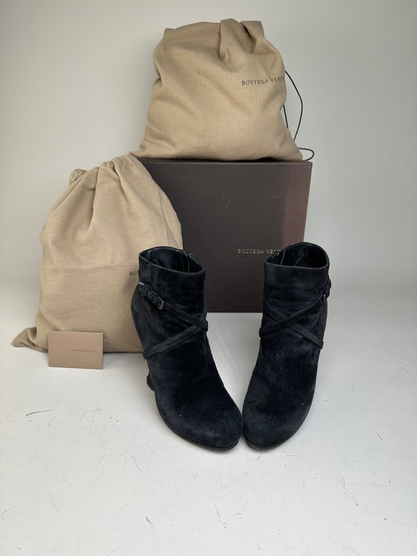 Vintage Bottega Veneta Suede Ankle Boots Black EU37