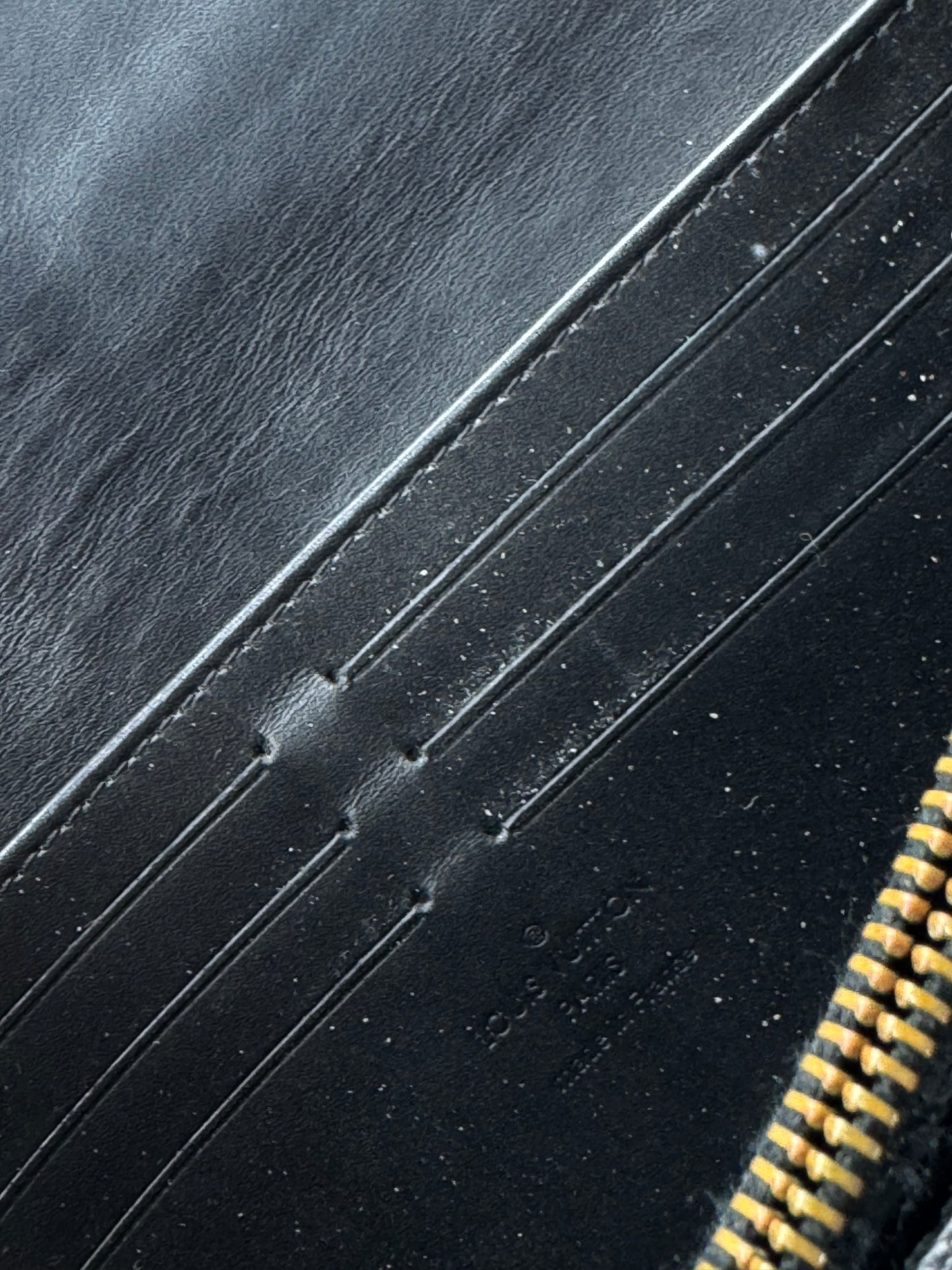 Vintage Louis Vuitton Leather wallet Black