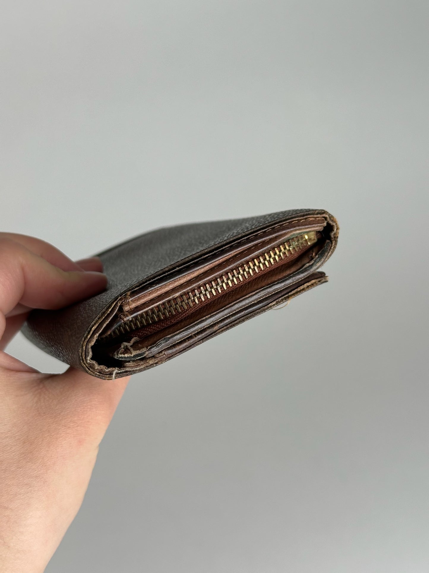 Vintage Louis Vuitton Leather monogram Wallet brown