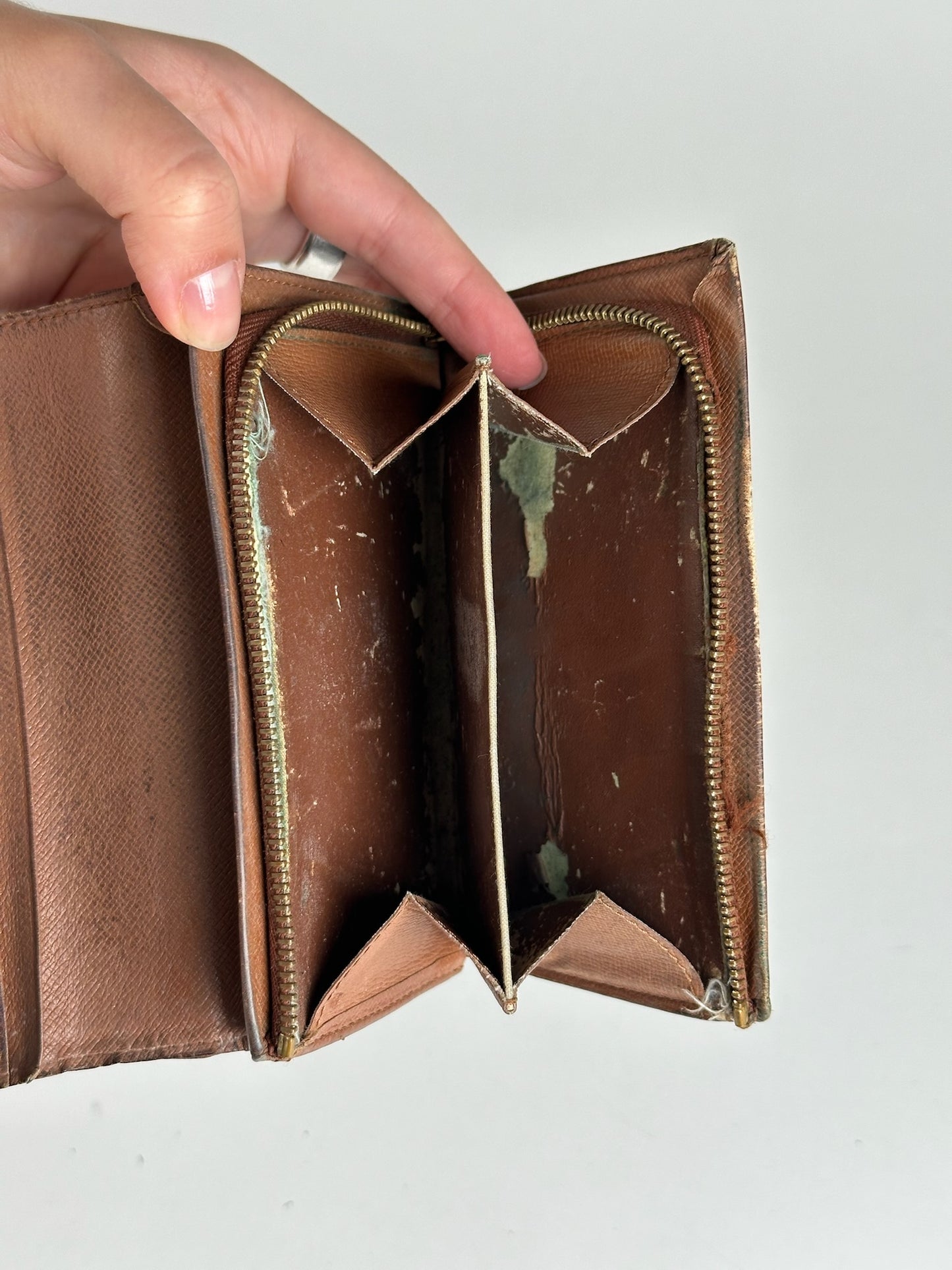 Vintage Louis Vuitton Leather monogram Wallet brown