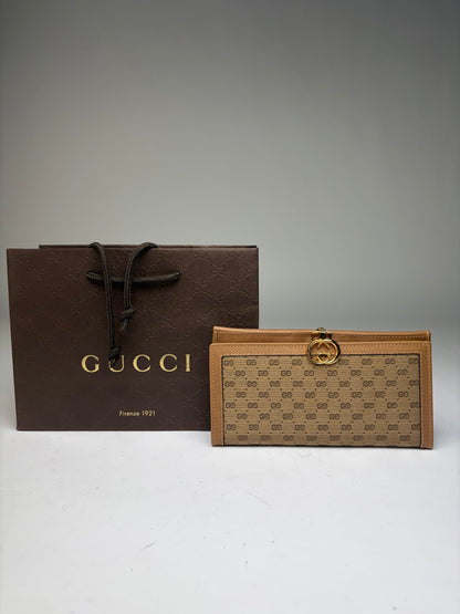 Vintage Gucci GG Supreme Bifold Wallet c. 2010 Beige Brown