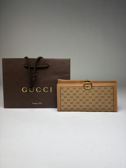 Vintage Gucci GG Supreme Bifold Wallet c. 2010 Beige Brown