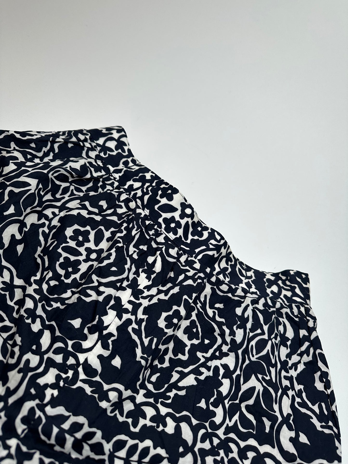 Vintage Dior Abstract Shorts Black White M