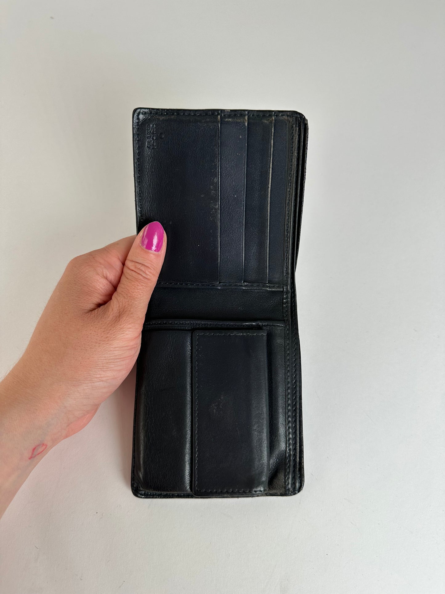 Vintage Gucci Microguccissima Bifold Wallet Navy Blue