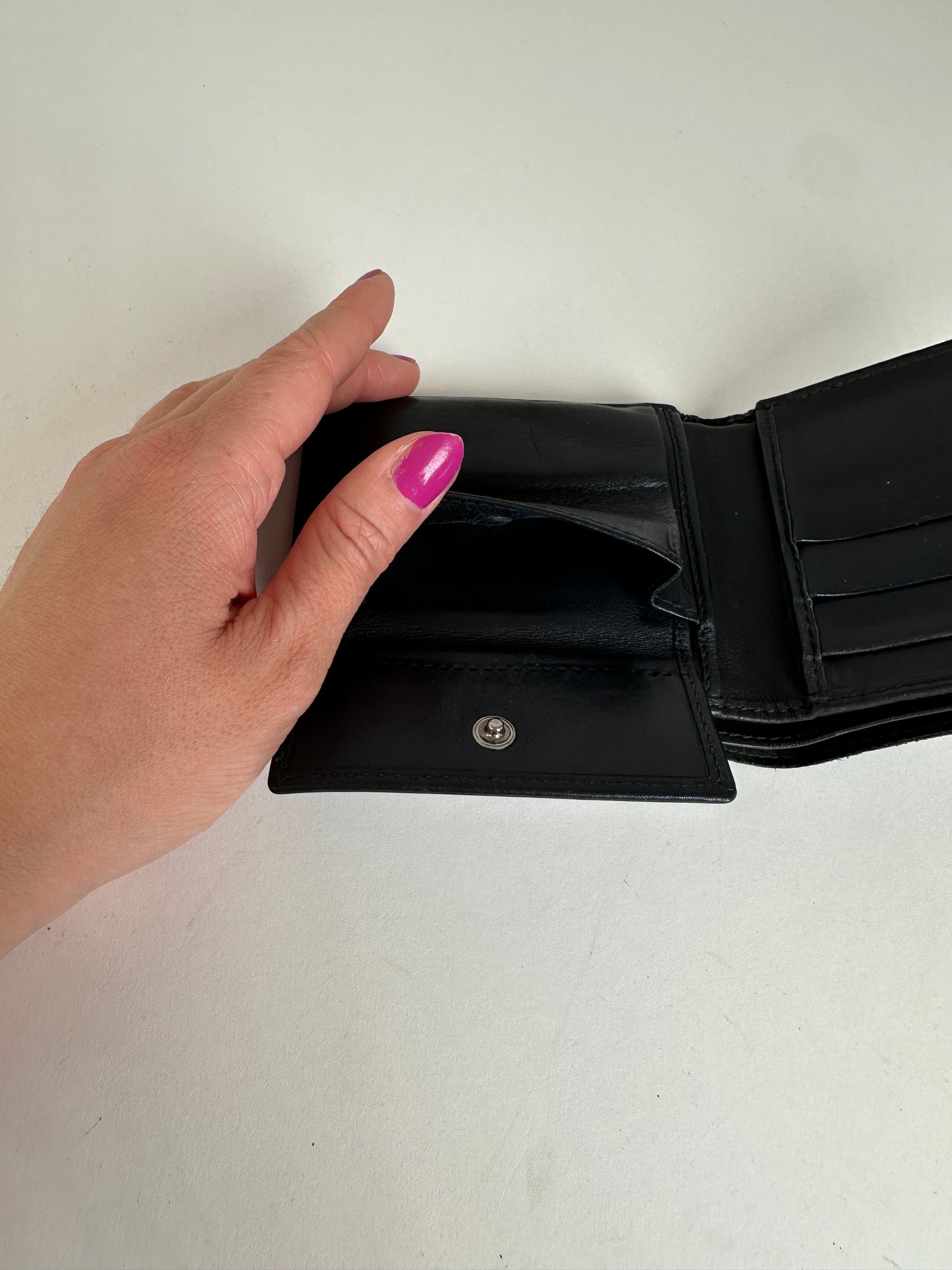 Vintage Gucci Microguccissima Bifold Wallet Navy Blue