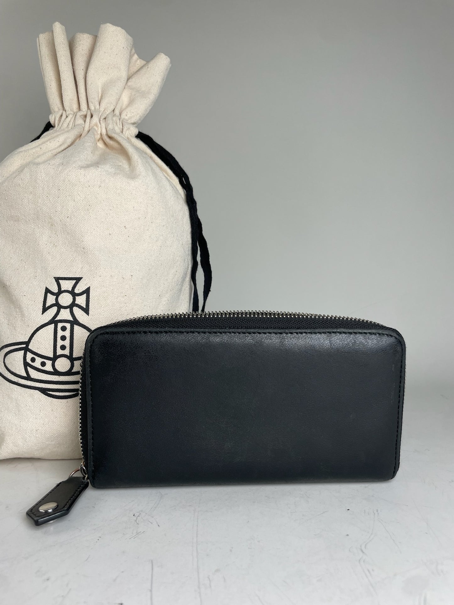Vintage Vivienne Westwood Leather Zip Wallet Black Silver