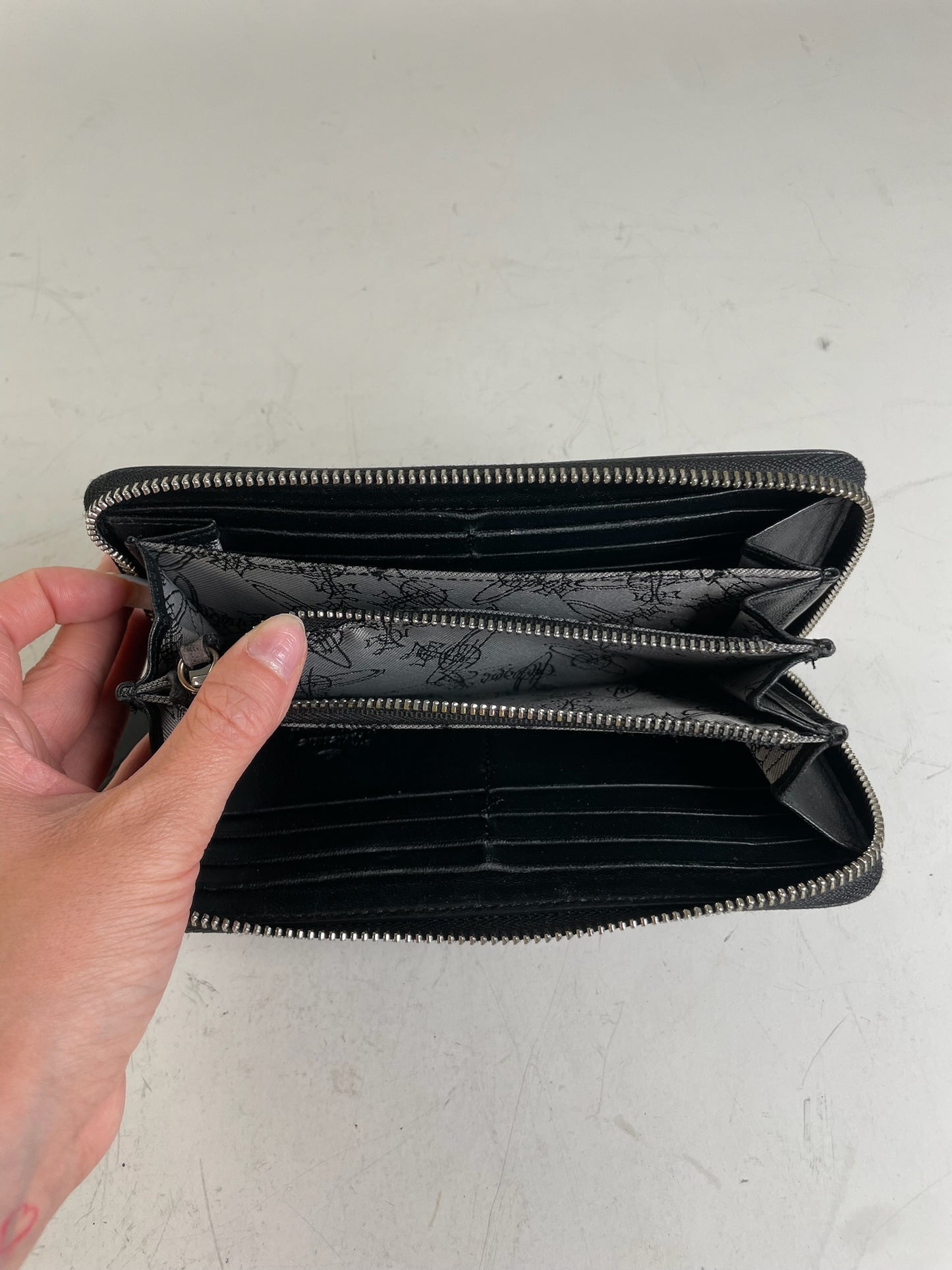 Vintage Vivienne Westwood Leather Zip Wallet Black Silver