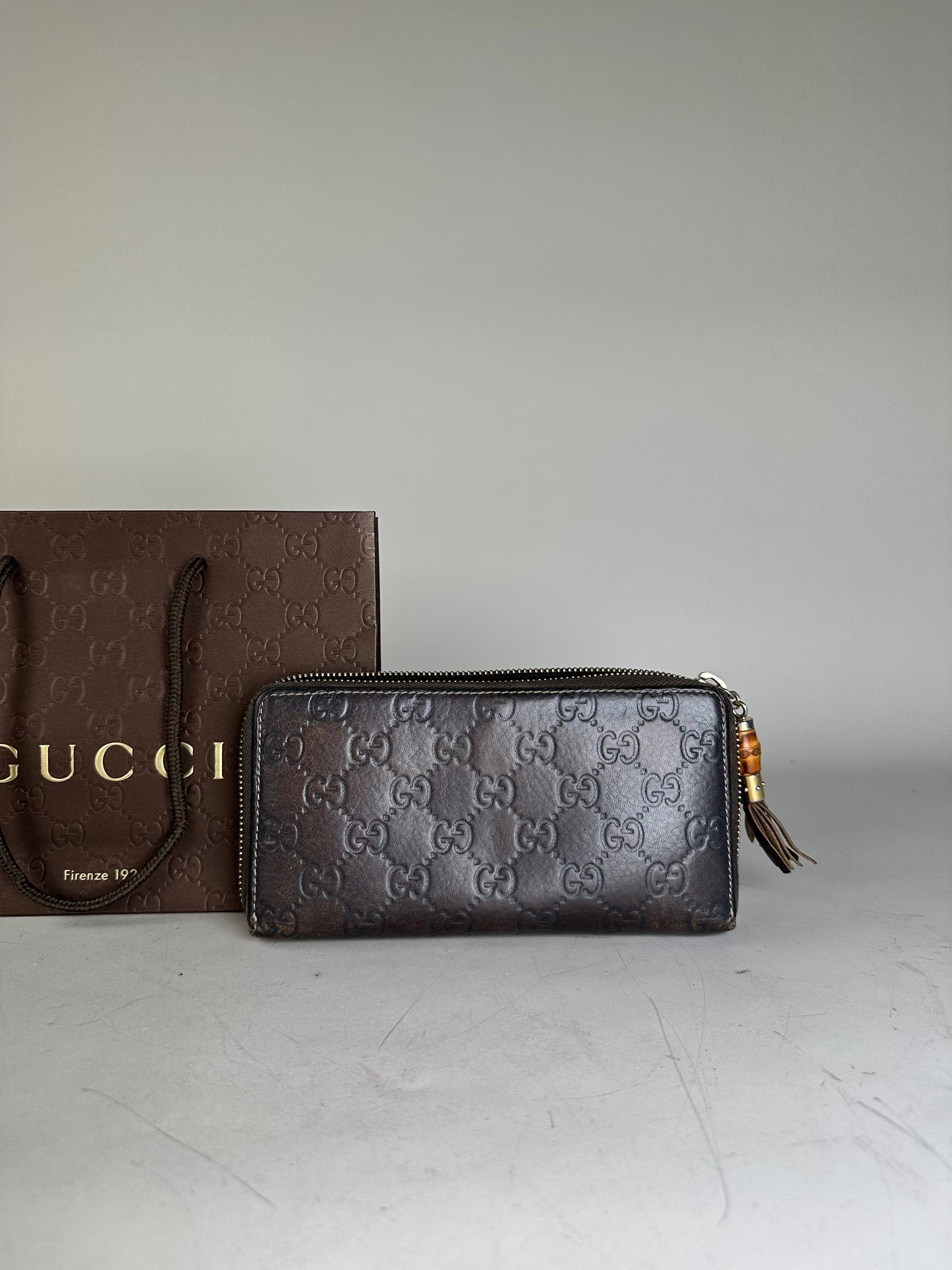 Vintage Gucci GG Embossed Leather Zip Wallet Dark Brown Gold