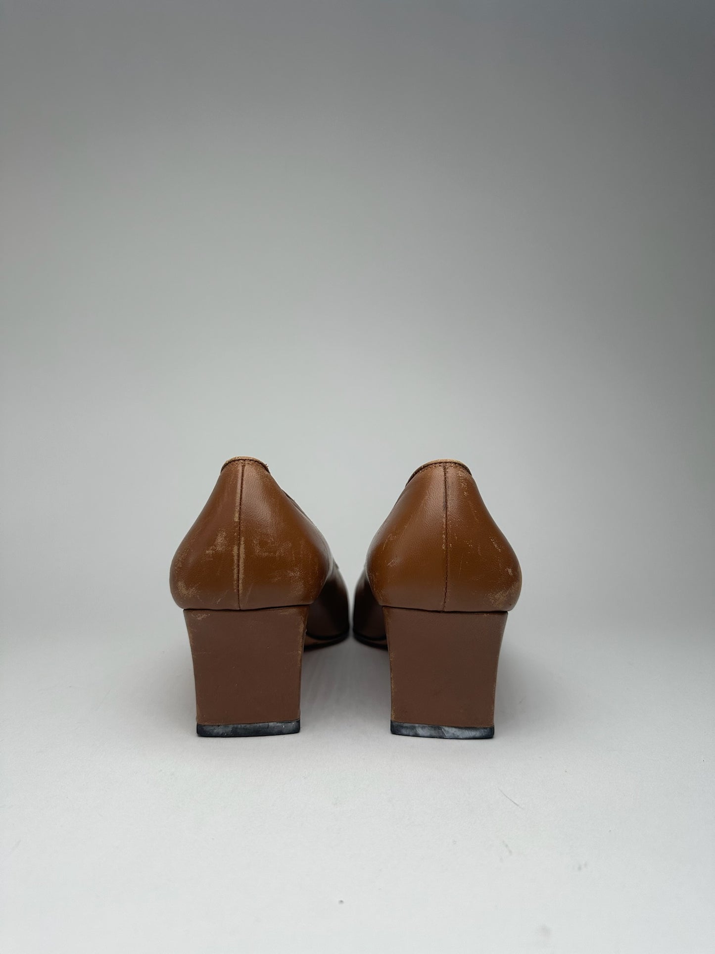 Vintage  Salvatore Ferragamo Leather pumps brown black