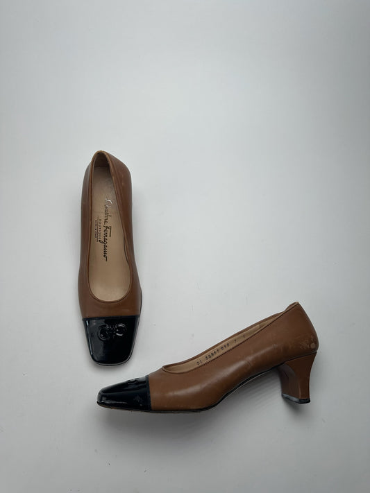 Vintage  Salvatore Ferragamo Leather pumps brown black