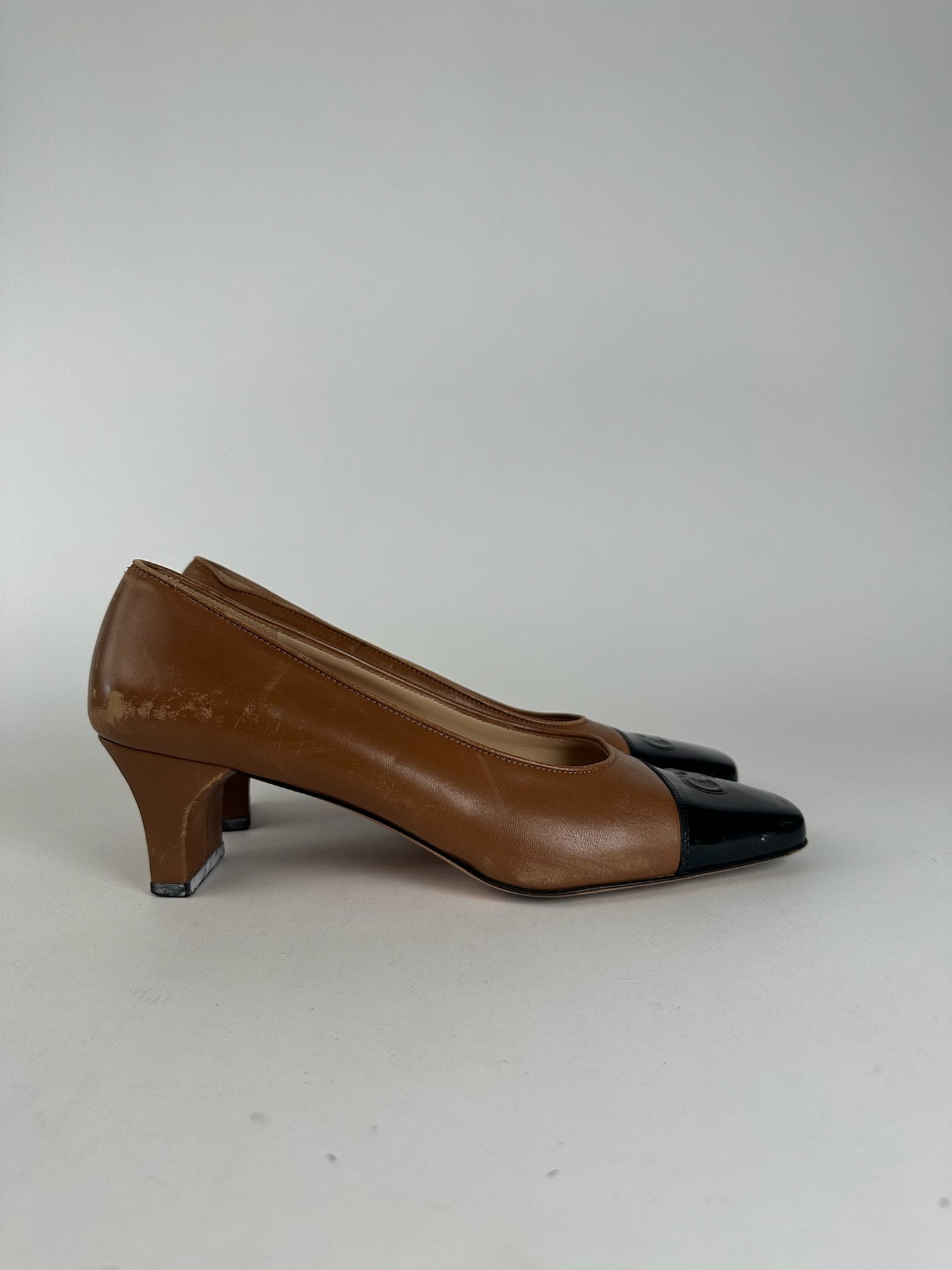 Vintage  Salvatore Ferragamo Leather pumps brown black
