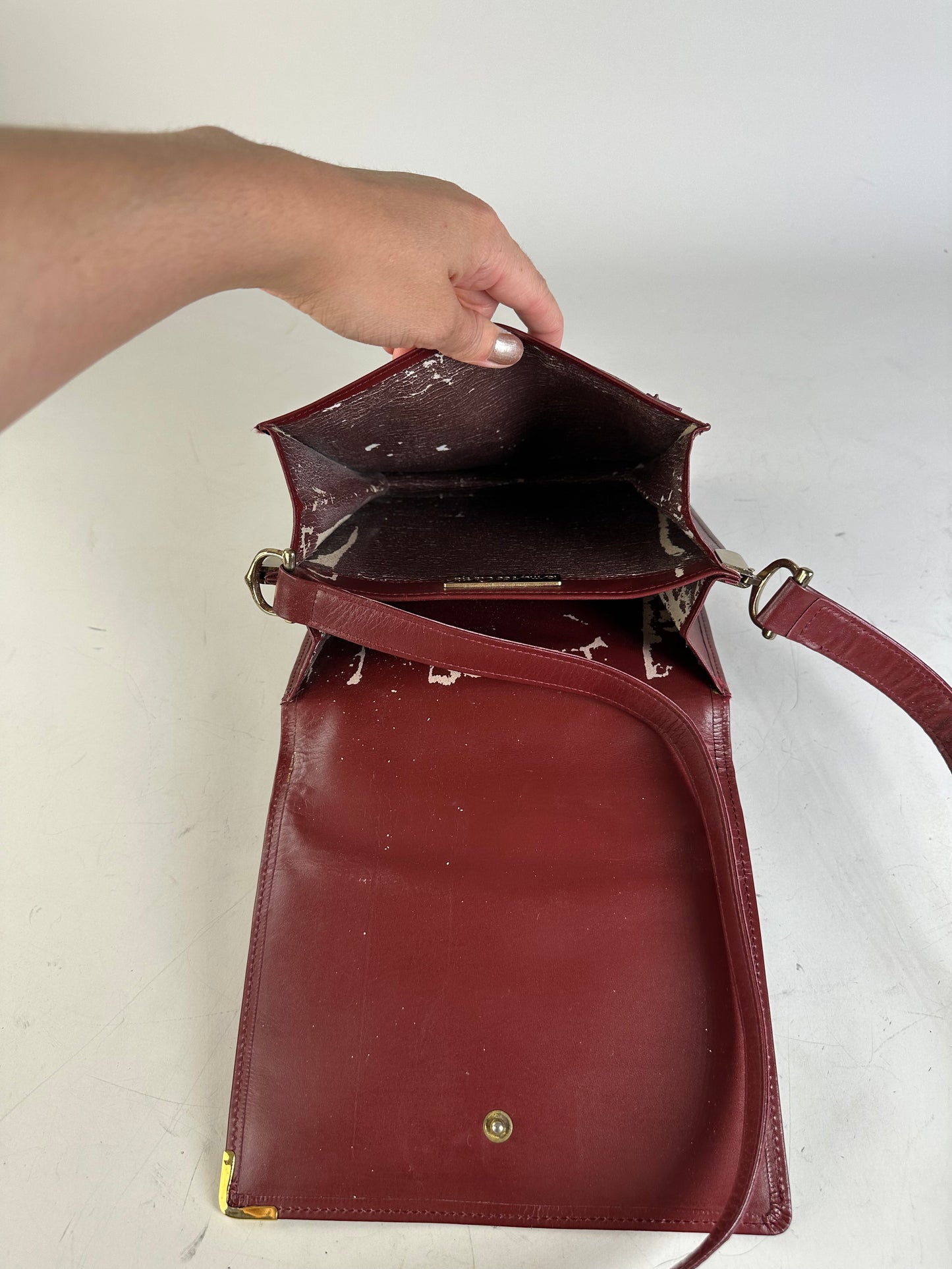 Vintage 19,5x21x8 Burgundy Smooth Leather Shoulder Bag Gold Hardware