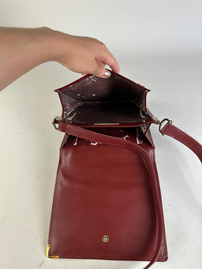 Vintage 19,5x21x8 Burgundy Smooth Leather Shoulder Bag Gold Hardware