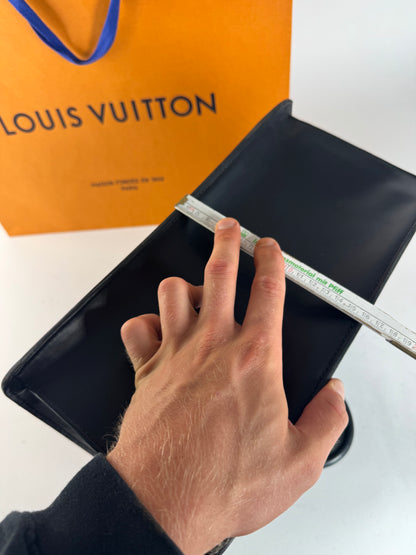 Sac à main vintage Louis Vuitton en cuir EPI noir