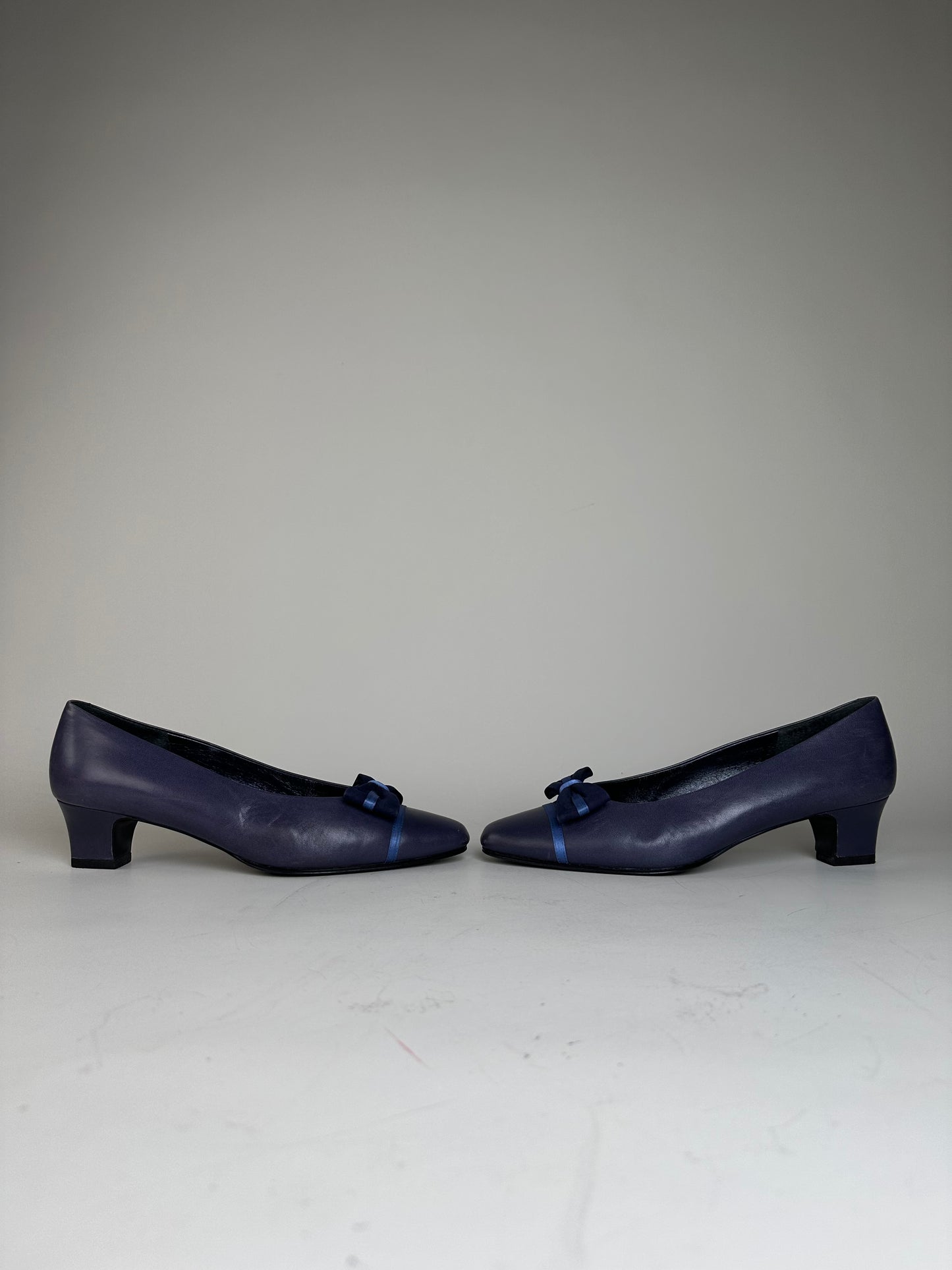 Vintage Chloe Leather Bow Heels Dark Purple Navy EU36.5