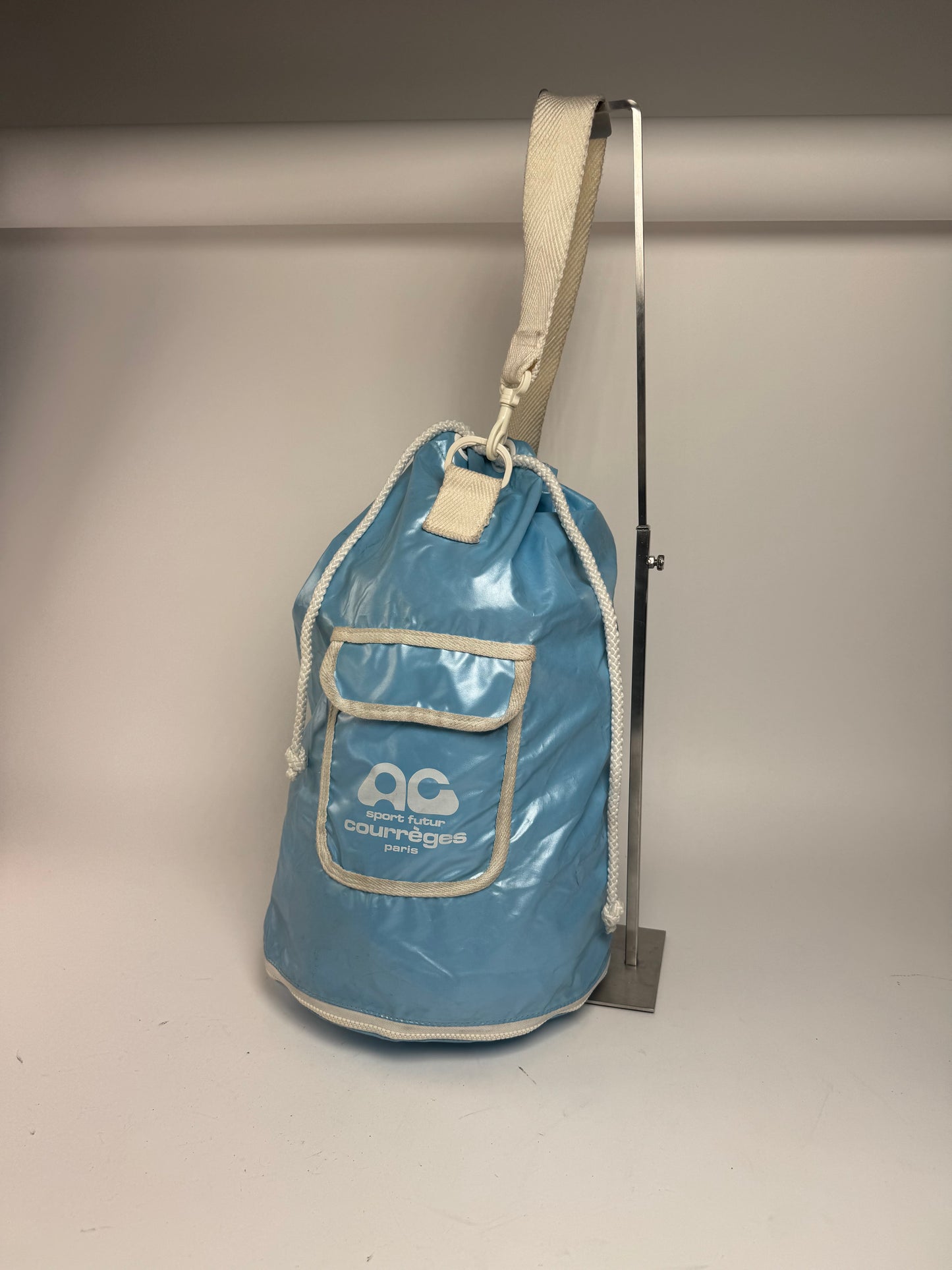 Sac seau vintage Courreges Paris Ice Blue