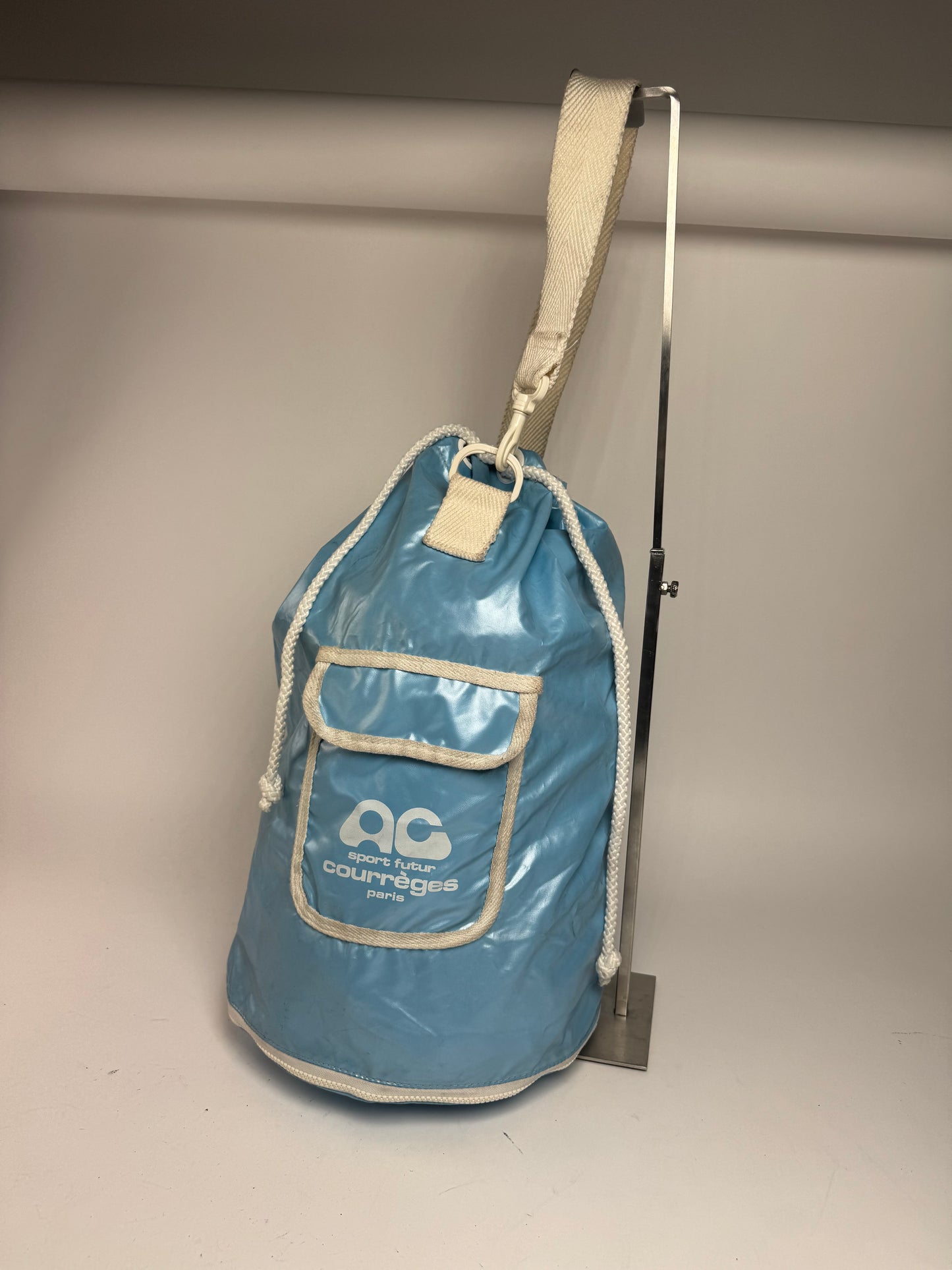 Sac seau vintage Courreges Paris Ice Blue