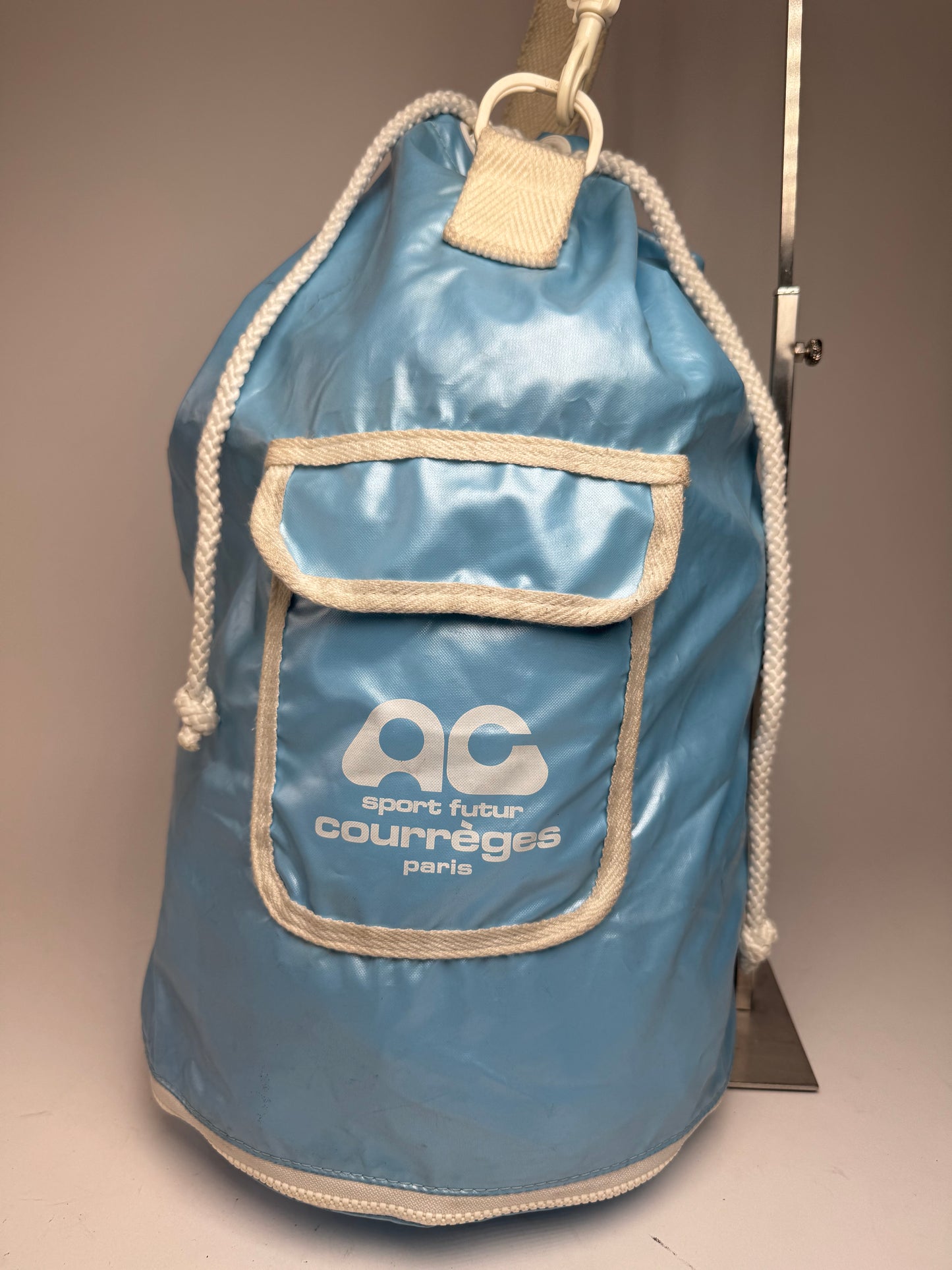 Sac seau vintage Courreges Paris Ice Blue