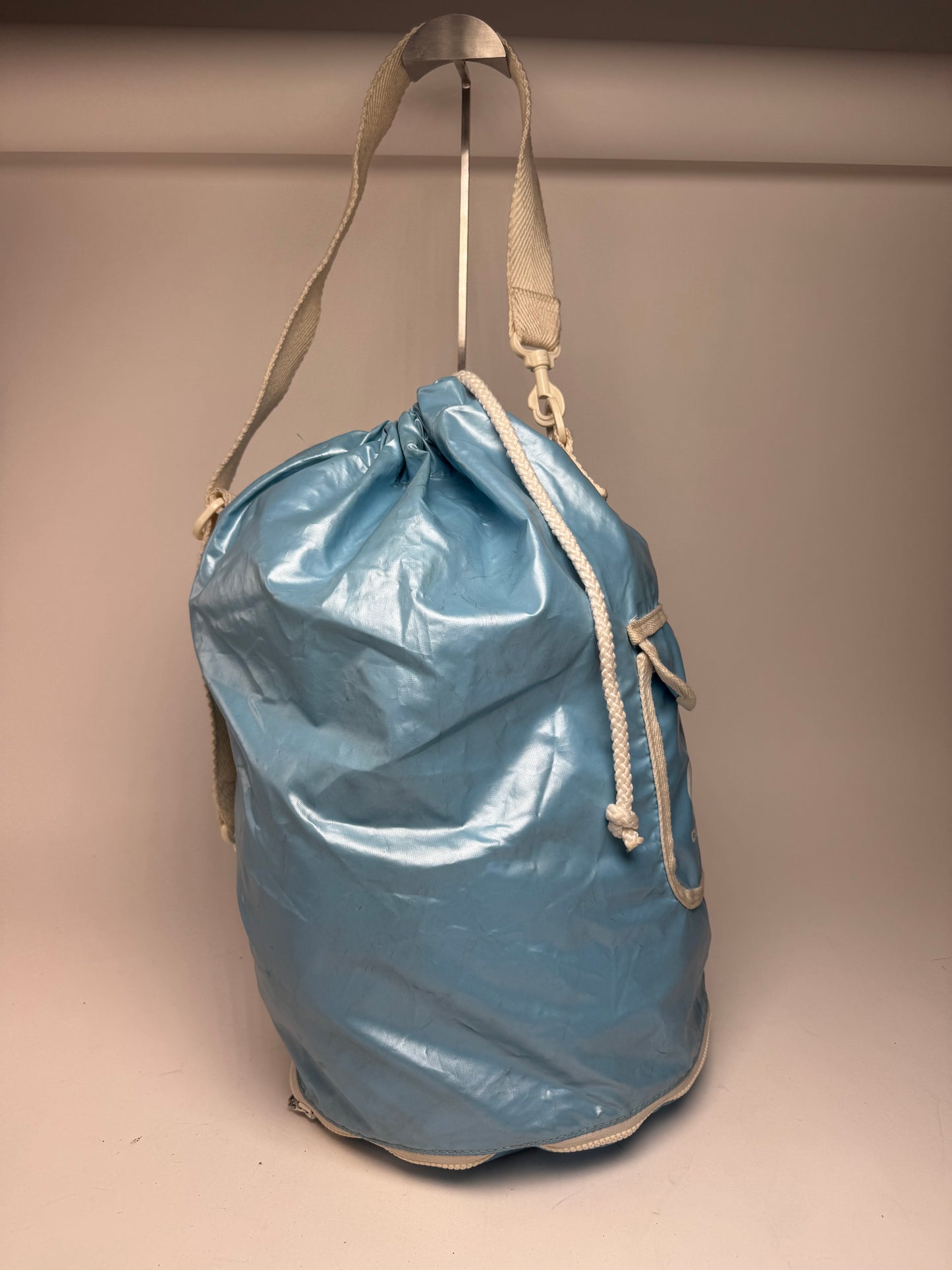 Sac seau vintage Courreges Paris Ice Blue