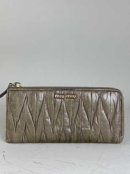 Vintage Miu Miu Leather Zip Wallet Olive Green Gold