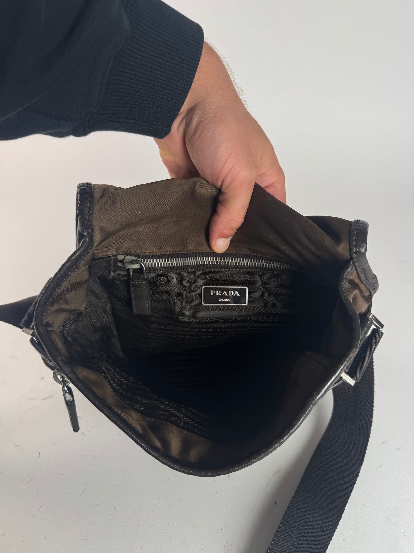 Sac Prada vintage en polyester kaki marron