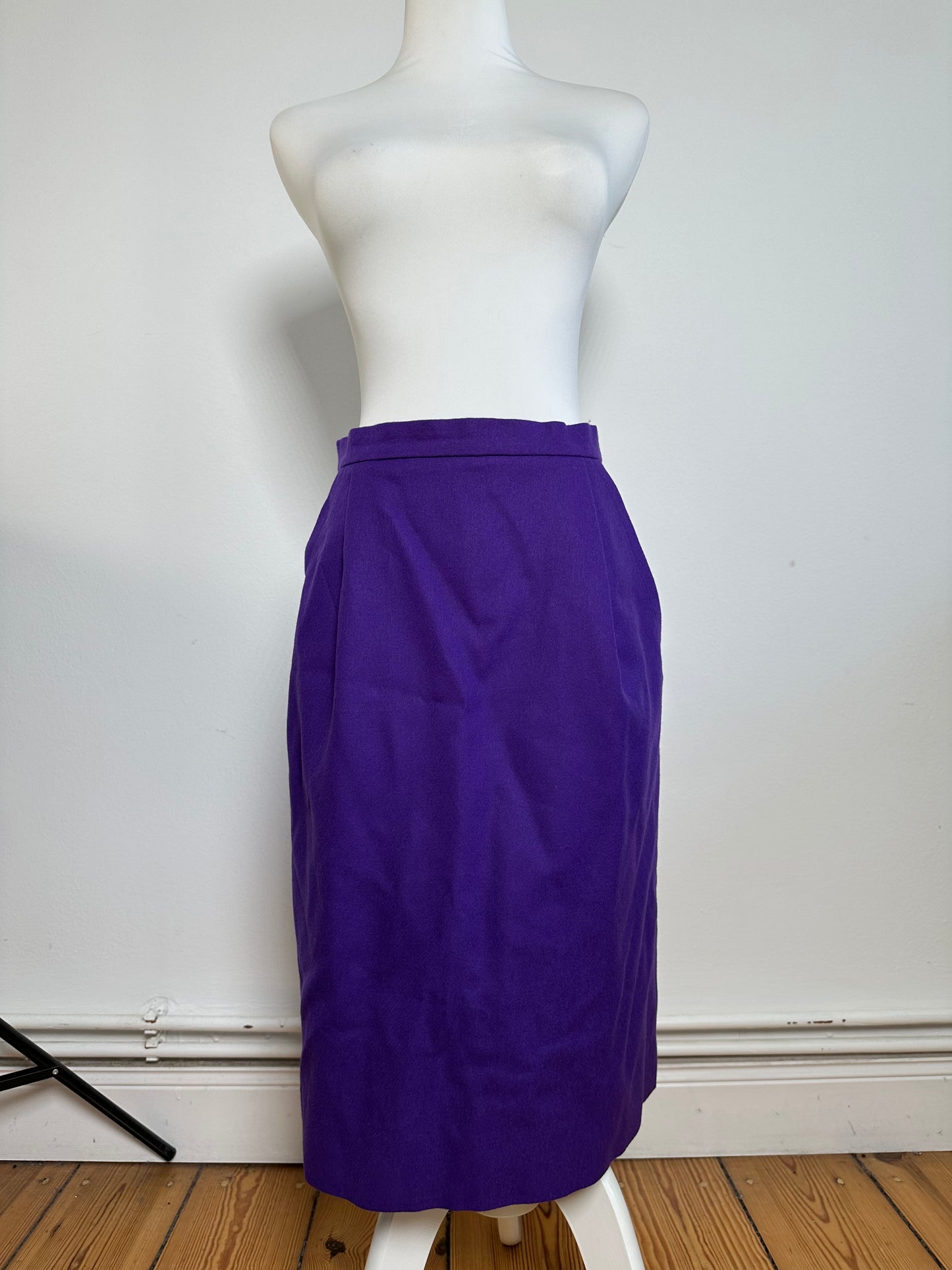 Vintage Givenchy Wool Pencil Skirt Purple L