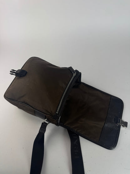 Sac Prada vintage en polyester kaki marron