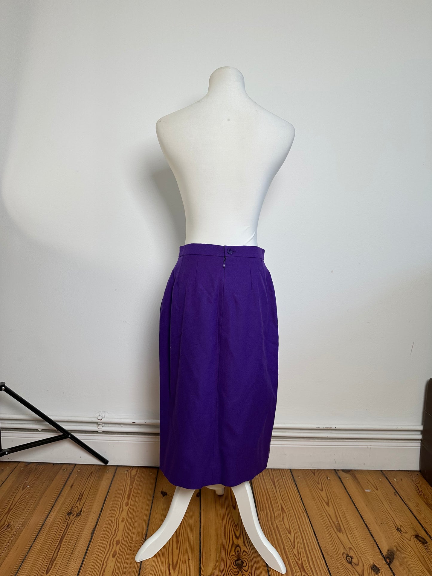 Vintage Givenchy Wool Pencil Skirt Purple L