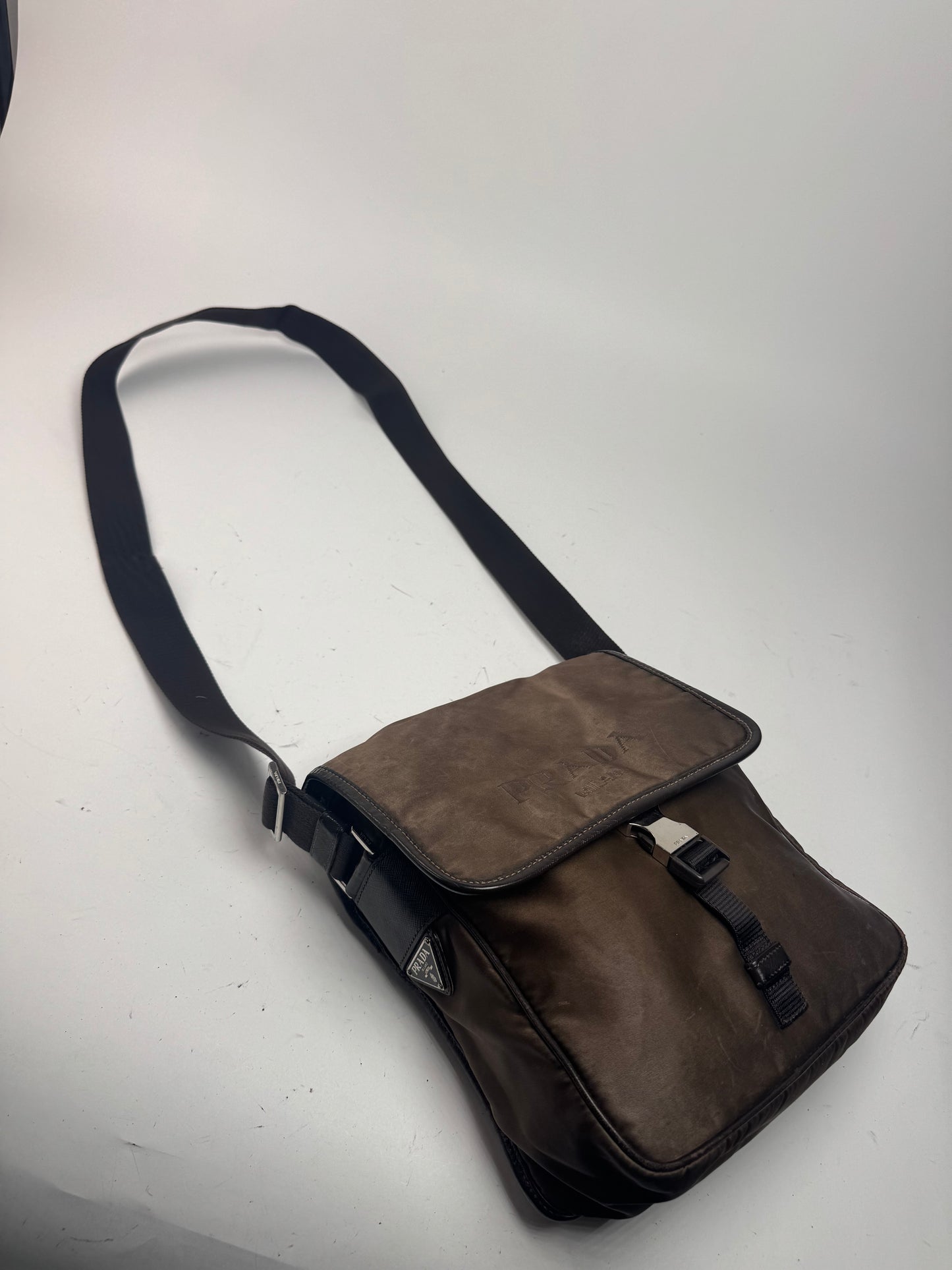 Sac Prada vintage en polyester kaki marron