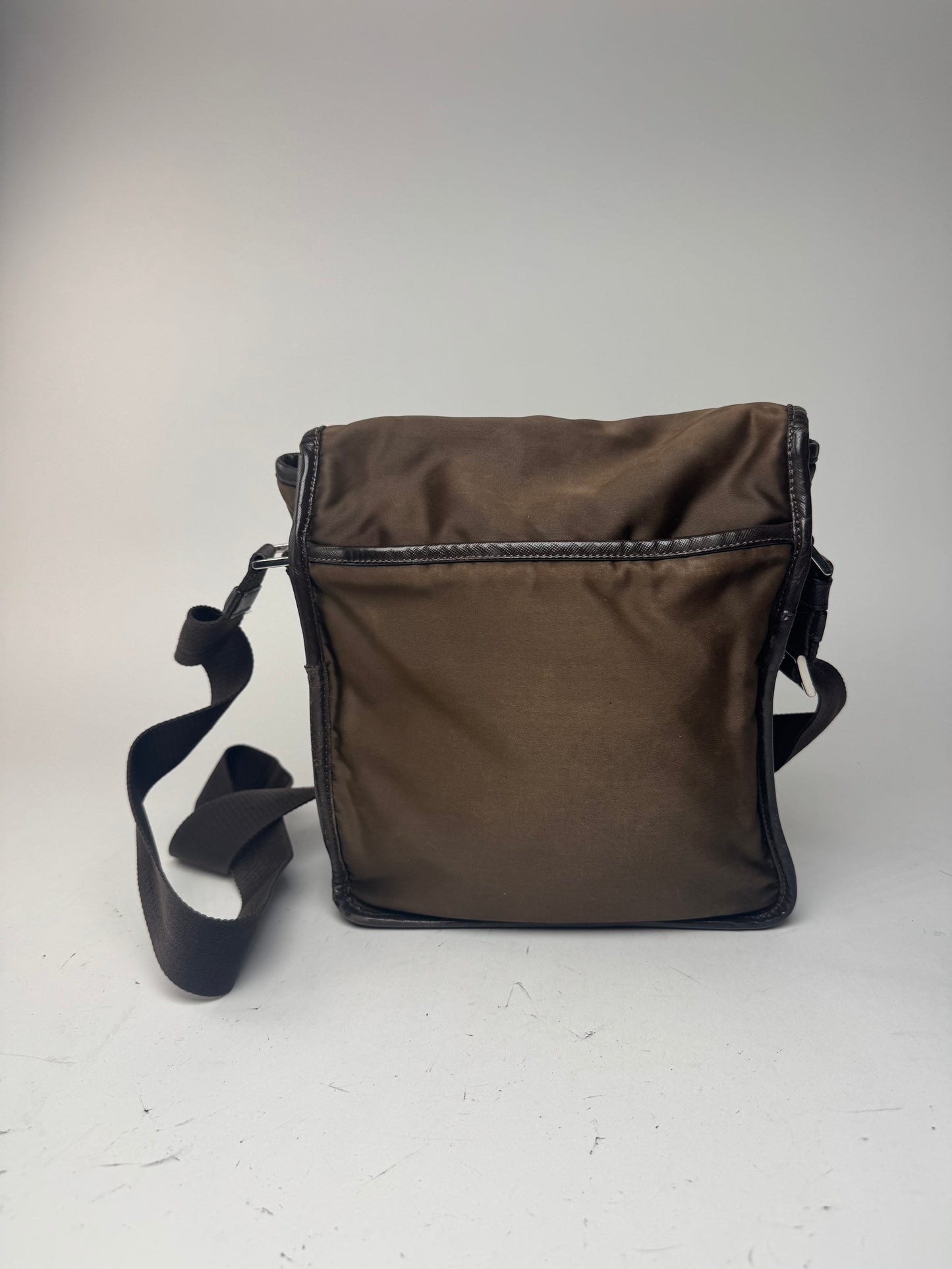 Sac Prada vintage en polyester kaki marron