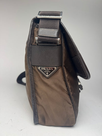Sac Prada vintage en polyester kaki marron