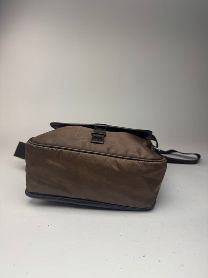 Sac Prada vintage en polyester kaki marron
