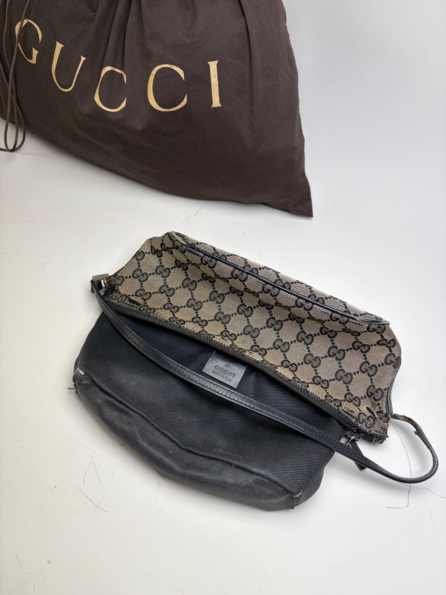 Vintage Gucci GG Supreme Canvas Shoulder Bag Beige Black
