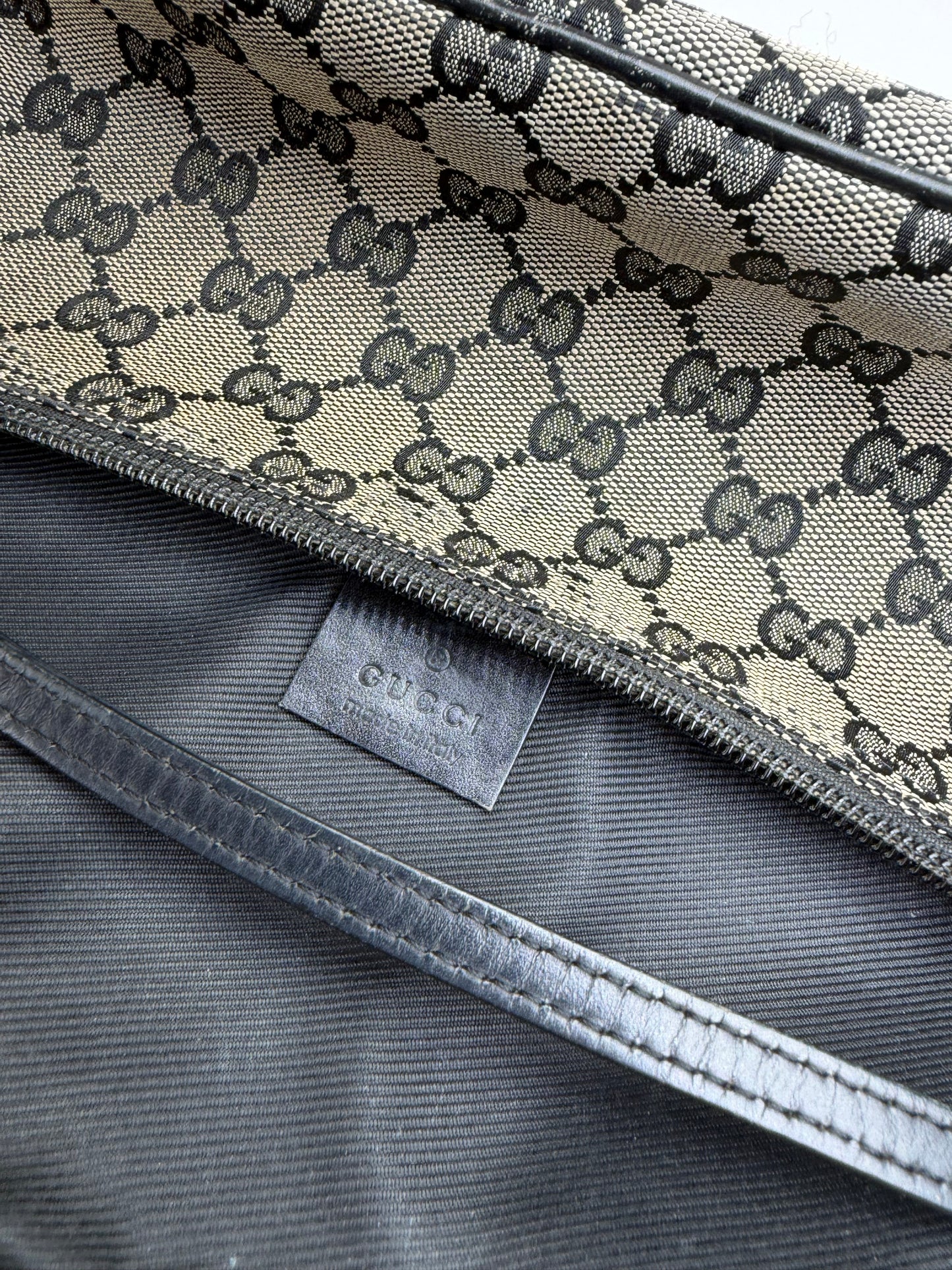 Vintage Gucci GG Supreme Canvas Shoulder Bag Beige Black