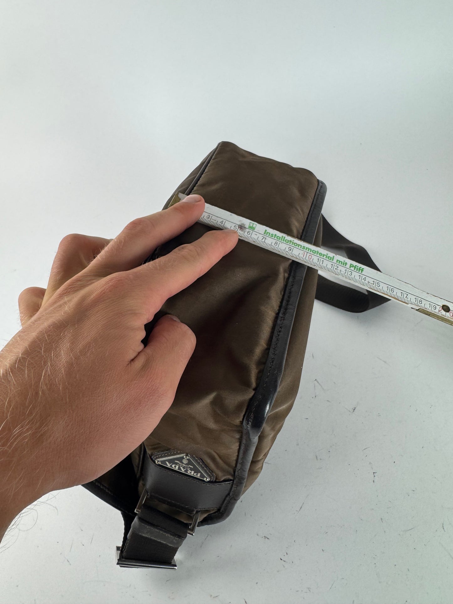 Sac Prada vintage en polyester kaki marron