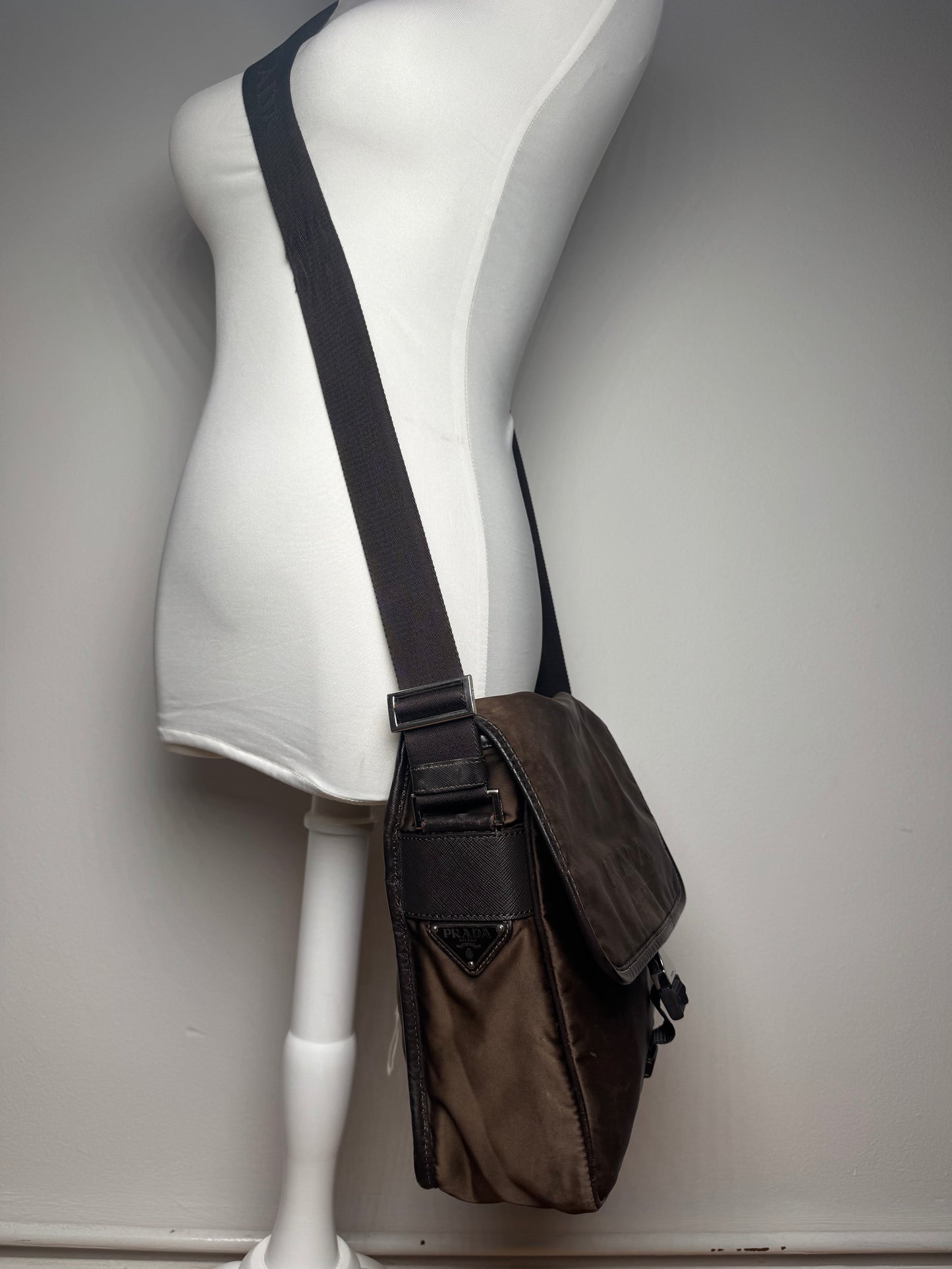 Sac Prada vintage en polyester kaki marron