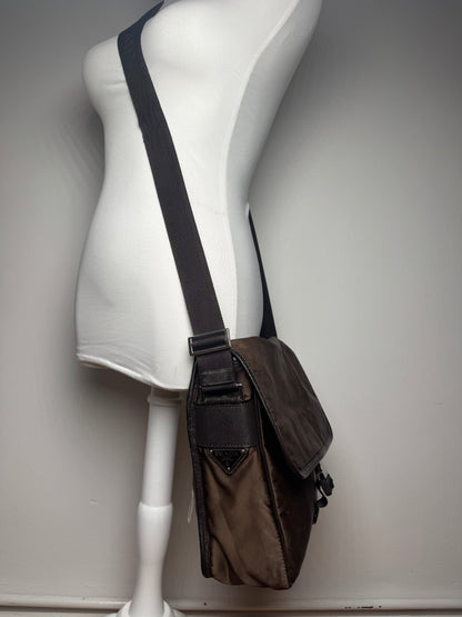 Sac Prada vintage en polyester kaki marron