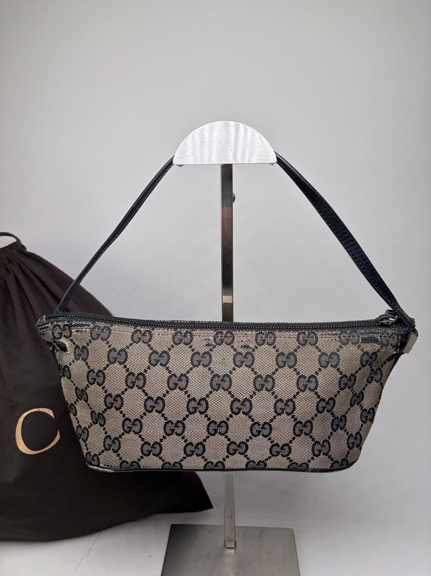 Vintage Gucci GG Supreme Canvas Shoulder Bag Beige Black
