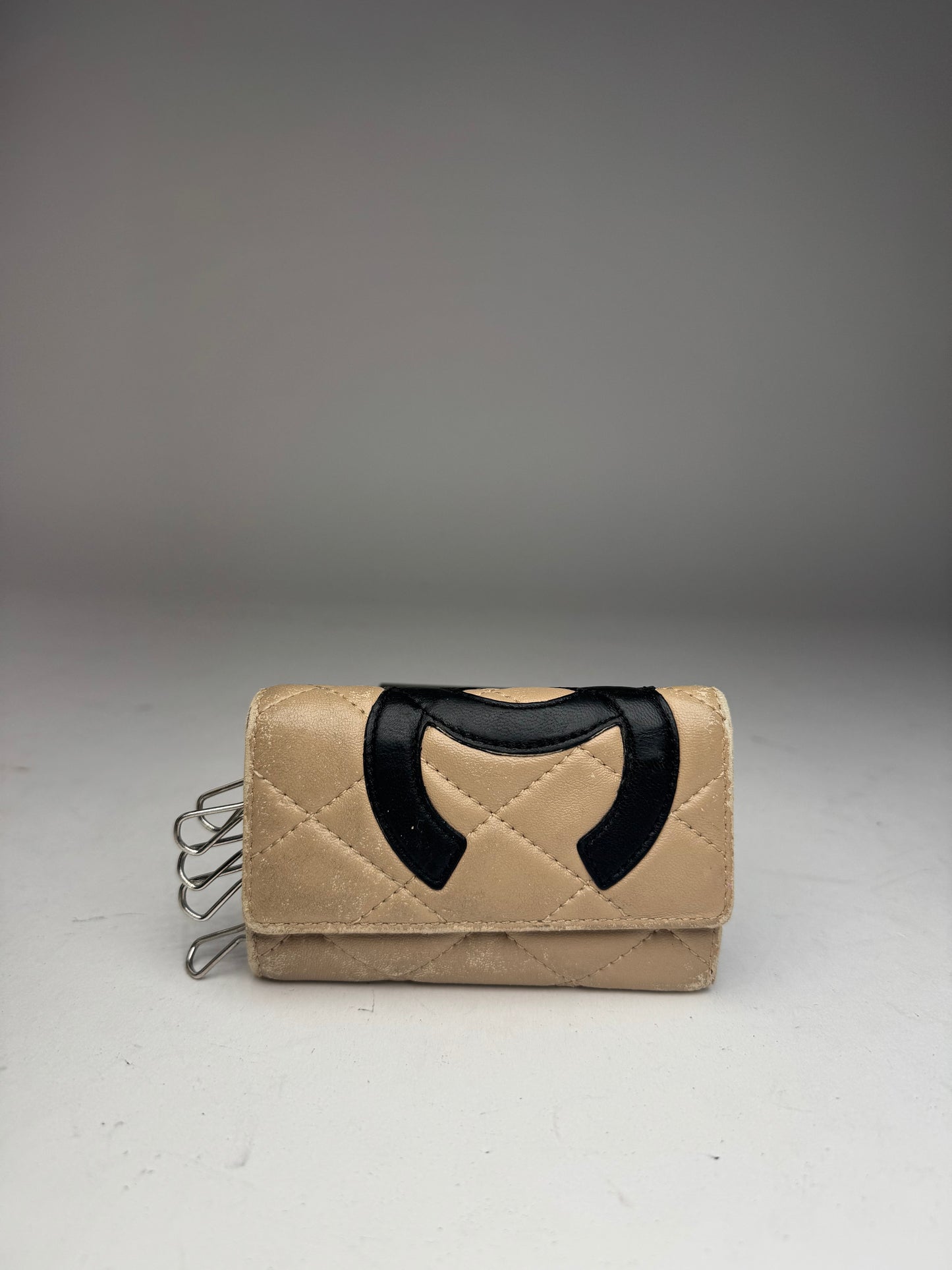 Vintage Chanel Leather Key Holder Beige black