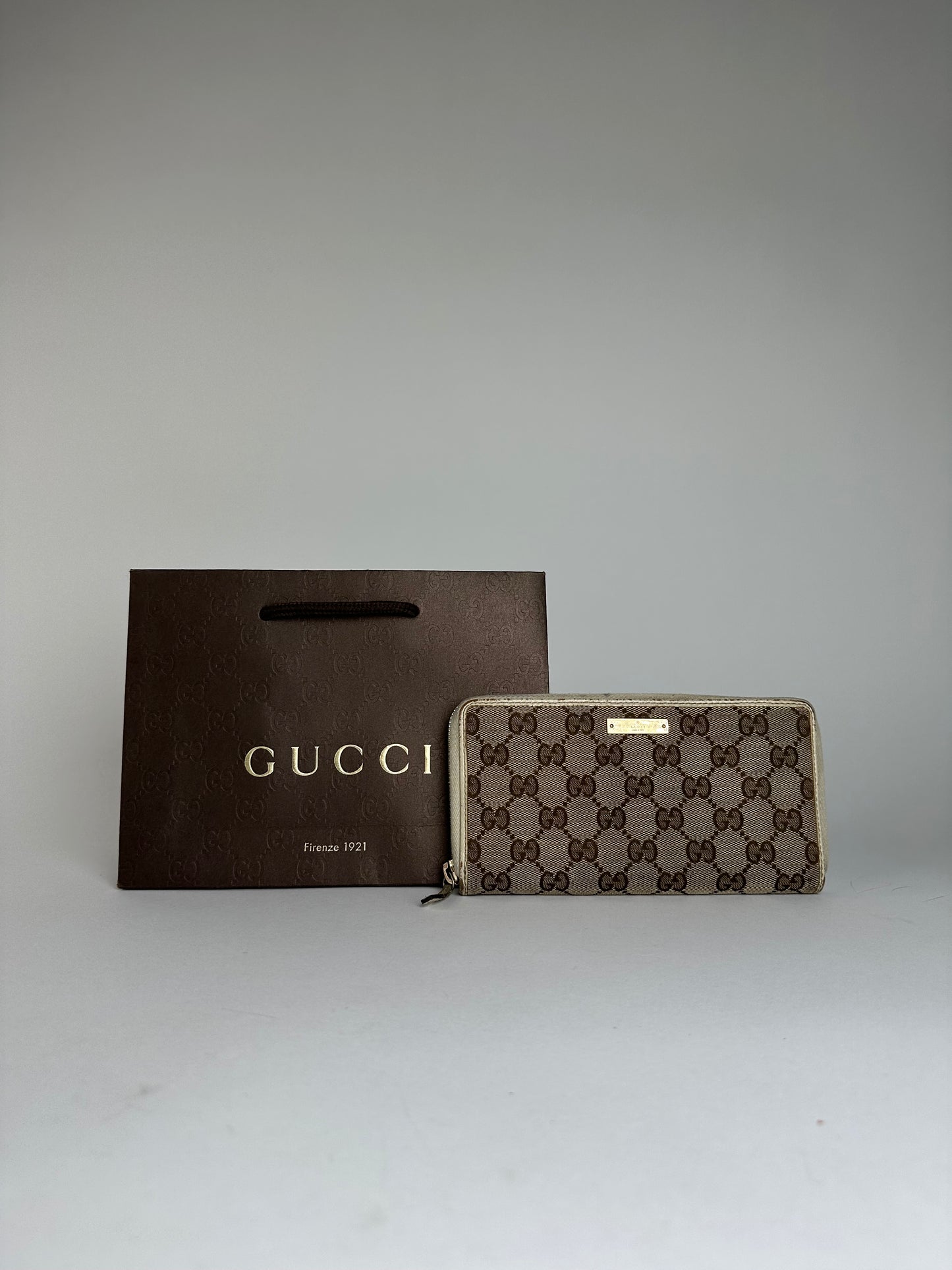 Vintage Gucci GG Canvas Zip-Around Wallet Beige