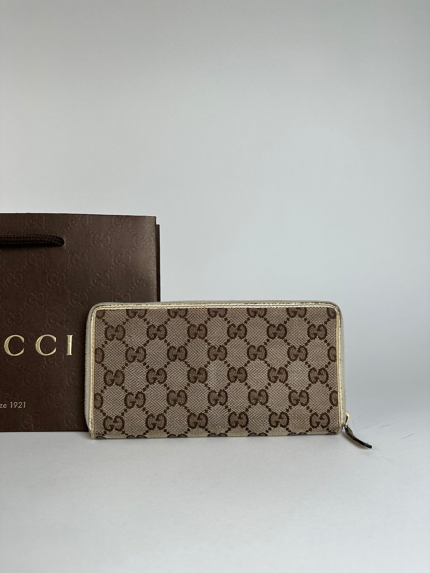 Vintage Gucci GG Canvas Zip-Around Wallet Beige
